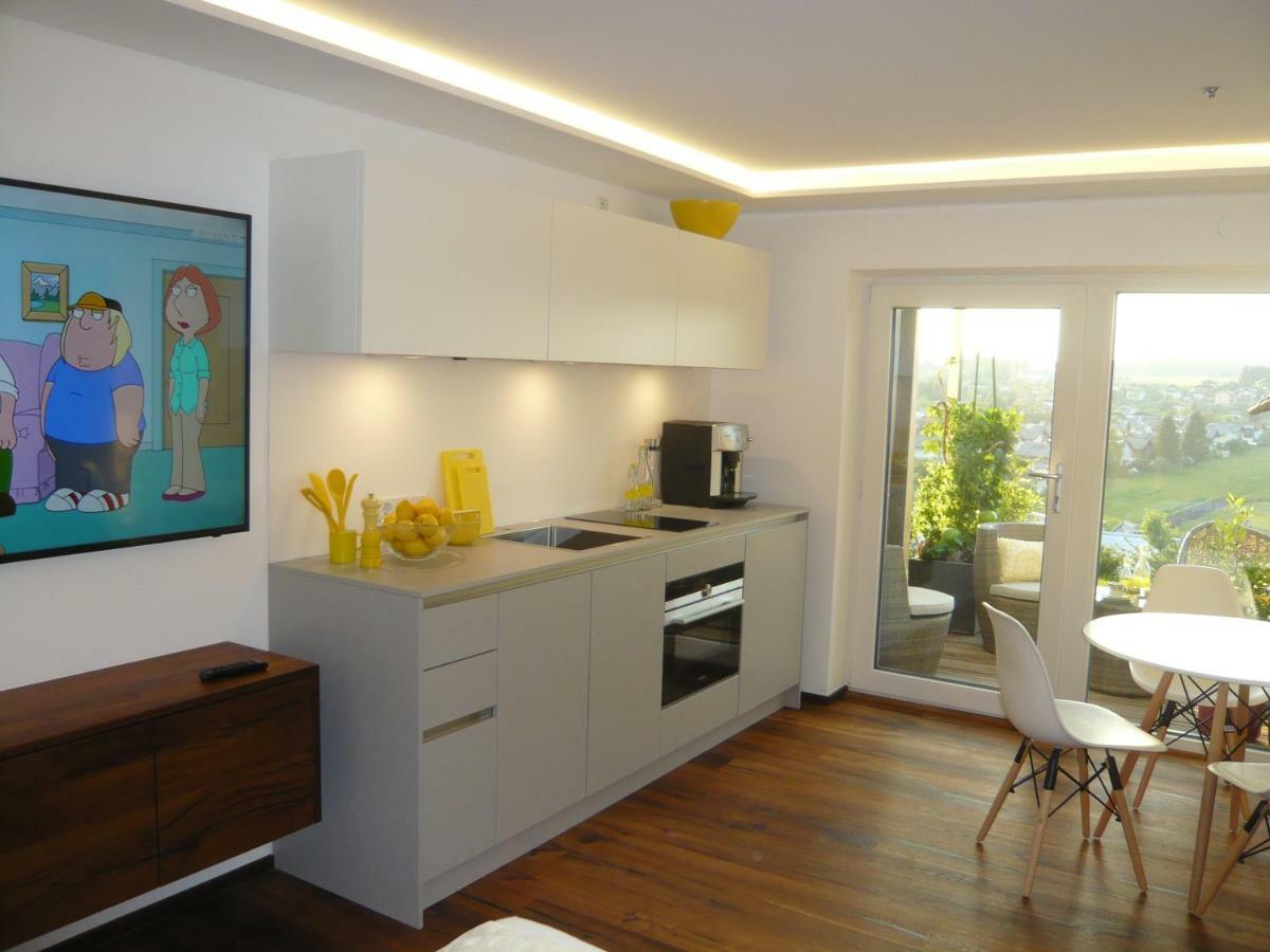 Haus Am Weinberg II Lejlighed Seekirchen am Wallersee Eksteriør billede