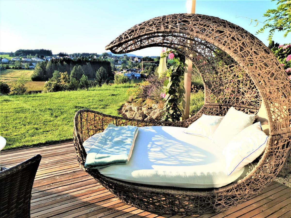 Haus Am Weinberg II Lejlighed Seekirchen am Wallersee Eksteriør billede