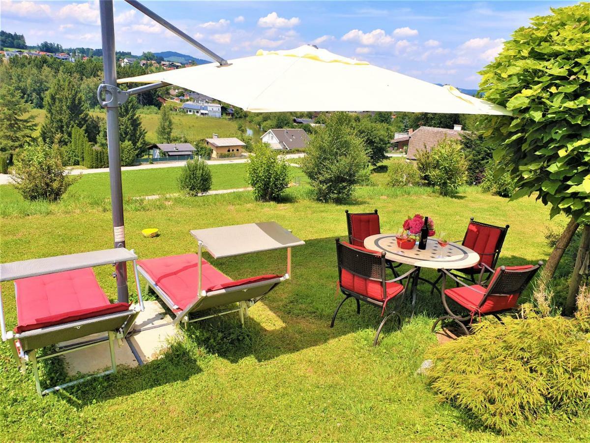Haus Am Weinberg II Lejlighed Seekirchen am Wallersee Eksteriør billede